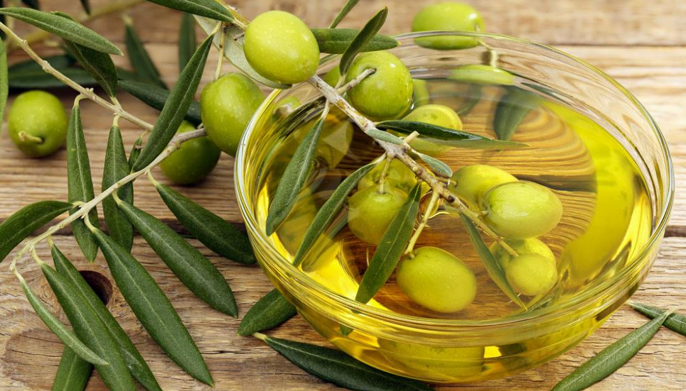 橄榄油适合用在爽肤水和乳液之后吗？